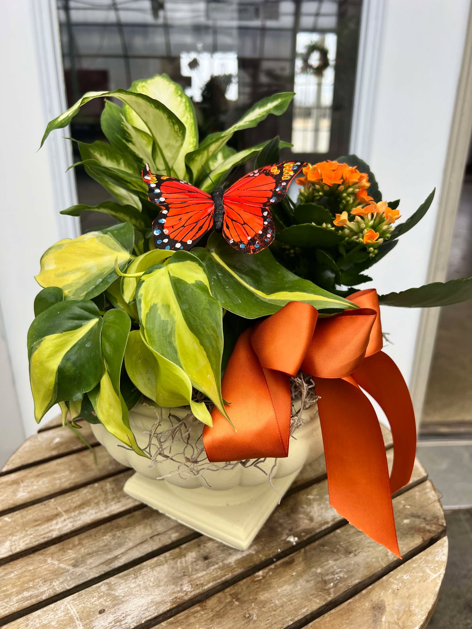 Elegant Butterfly Urn planter